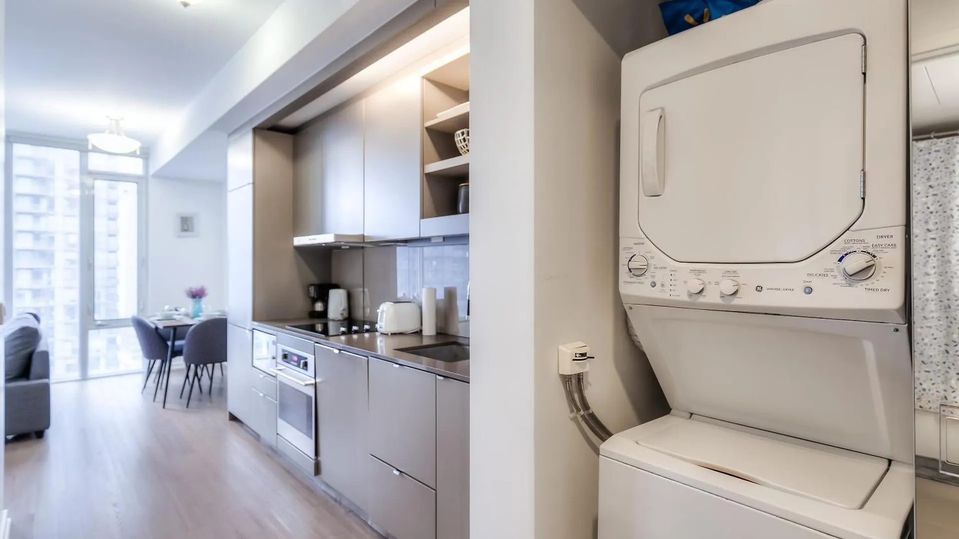 Atlas Suites Furnished Apartments- Iceboat Terrace Toronto 3*,
