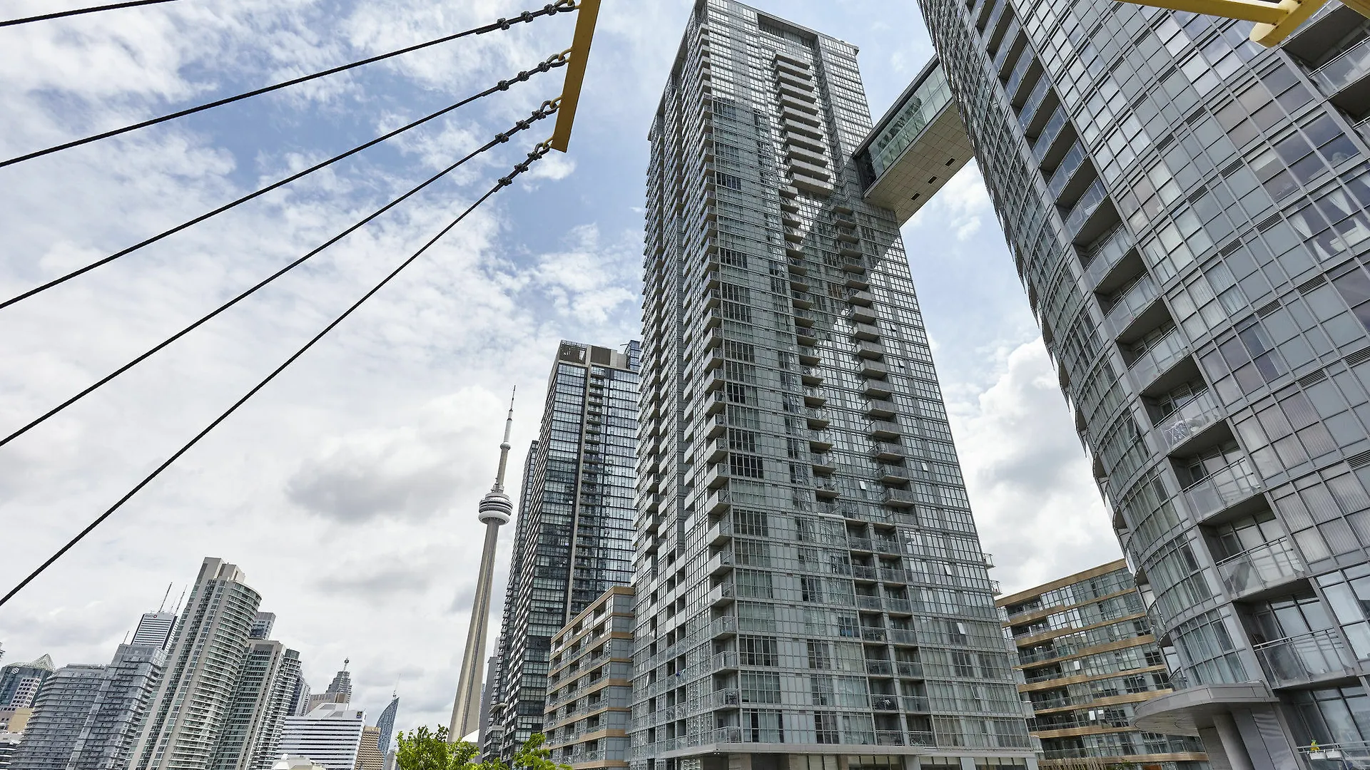 Atlas Suites Furnished Apartments- Iceboat Terrace Toronto 3*,