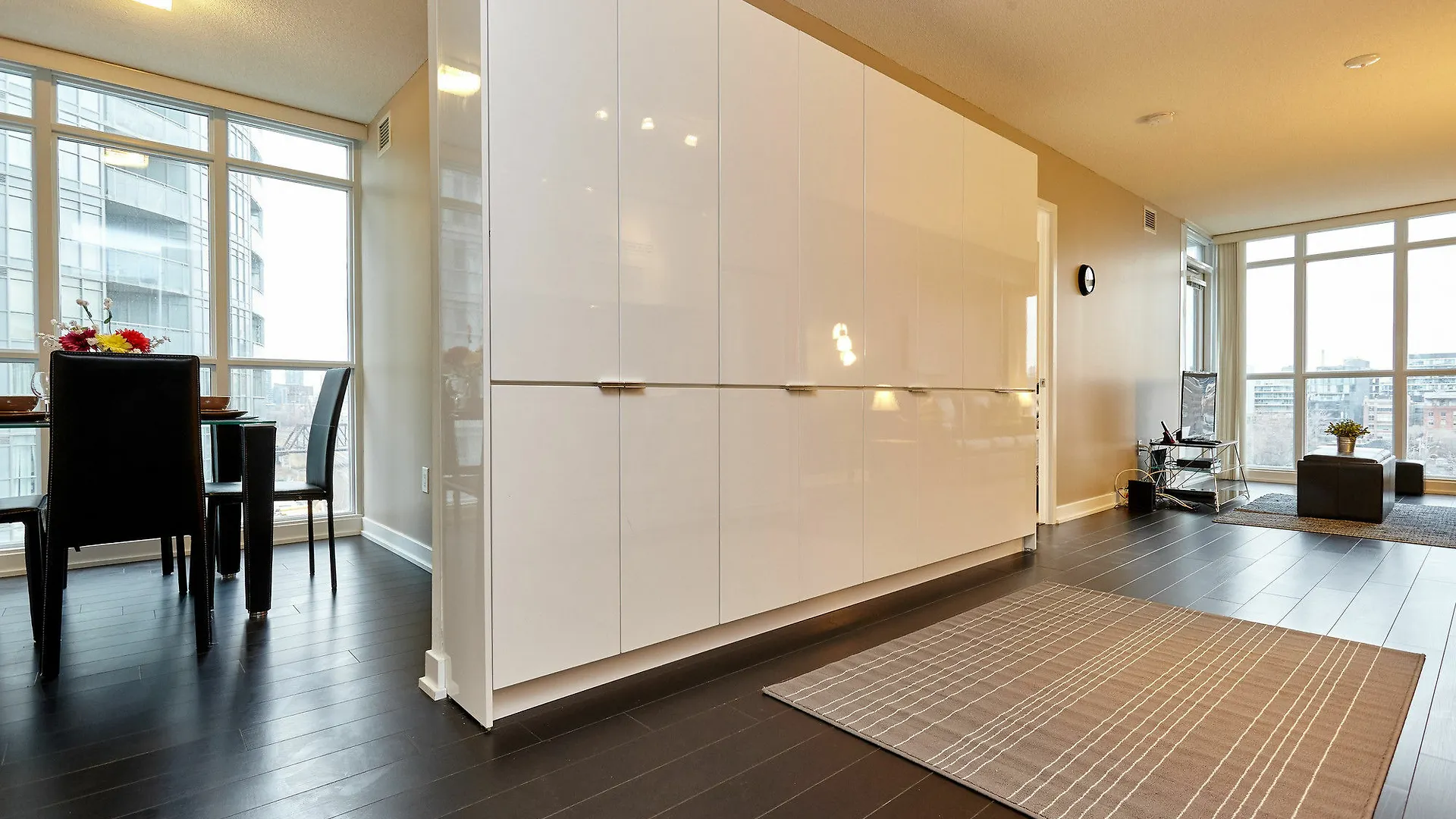 Atlas Suites Furnished Apartments- Iceboat Terrace Toronto 3*,  Canada