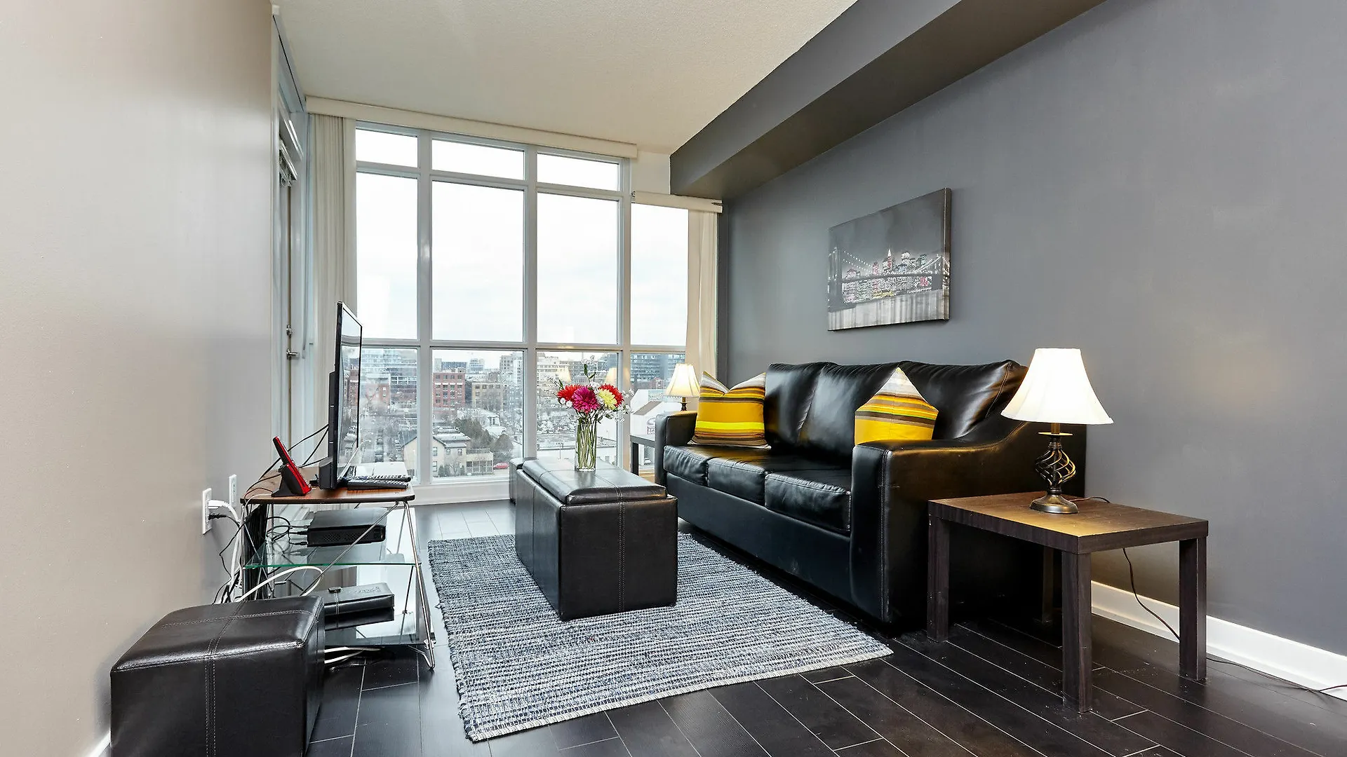 Atlas Suites Furnished Apartments- Iceboat Terrace Toronto