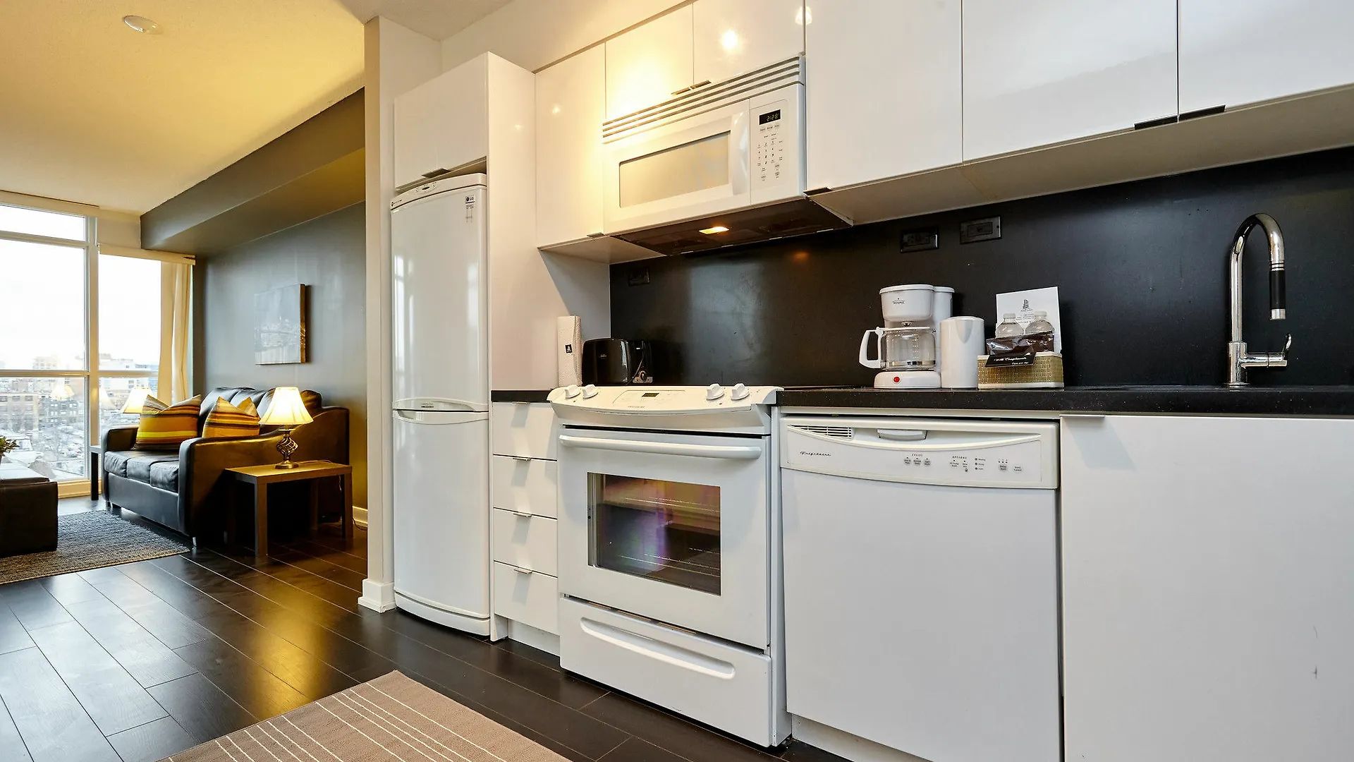 Atlas Suites Furnished Apartments- Iceboat Terrace Toronto Canada